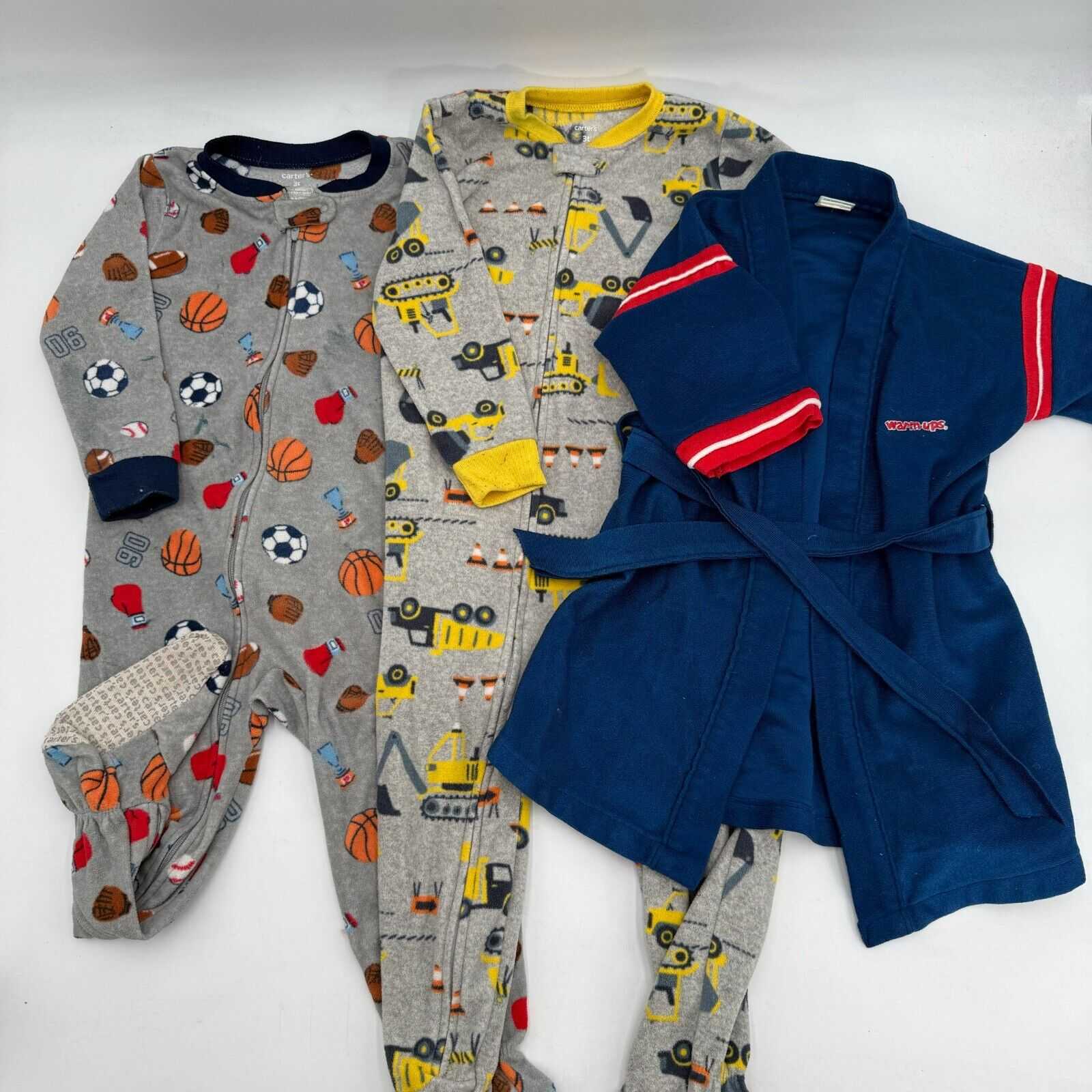 Lot of 3 Kid’s Size 3T Pajamas Warm Up Robe Carter’s Zip Up Footie Onsies Sports