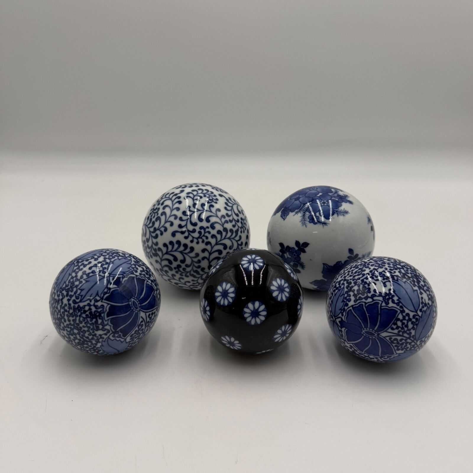 Set of 5 Antique Chinoiserie Carpet Balls Blue & White Porcelain Sphere 3 & 4in