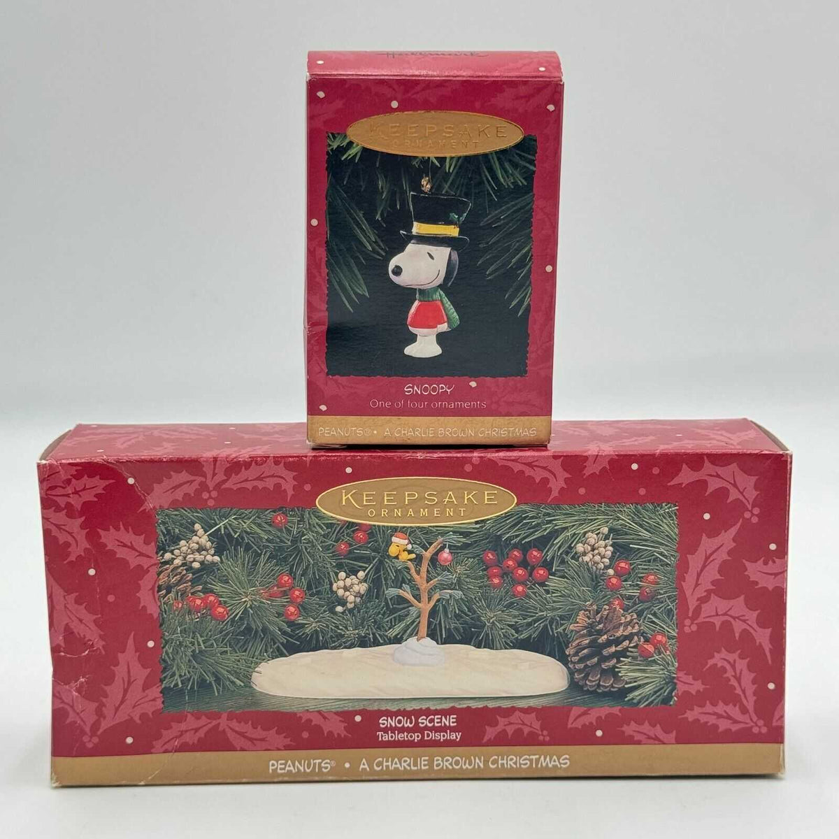 Snoopy & Woodstock Charlie Brown Christmas Collector’s Ornament Table Top 1994