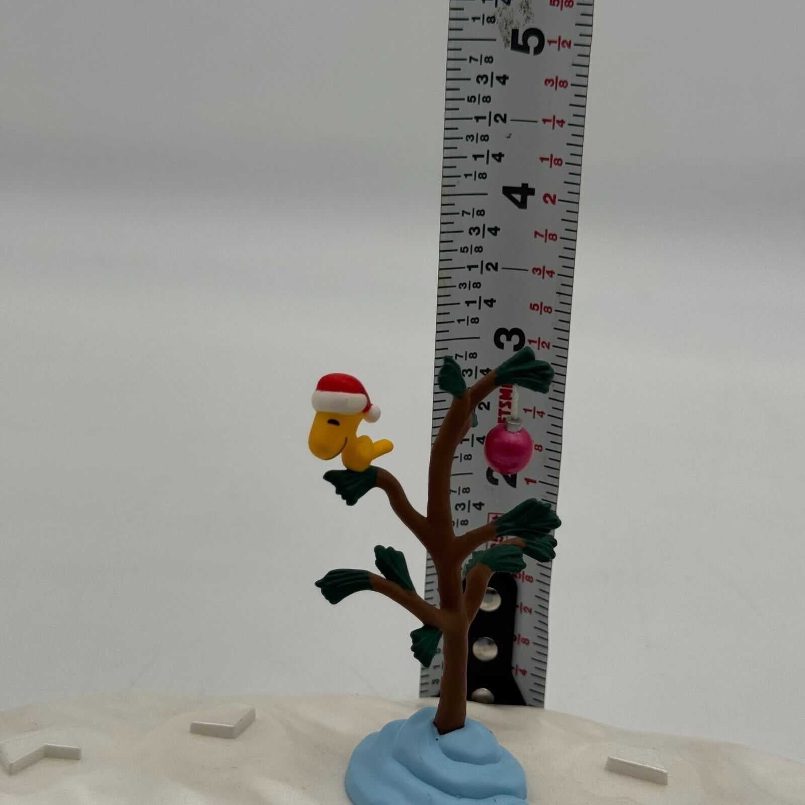 Snoopy & Woodstock Charlie Brown Christmas Collector’s Ornament Table Top 1994