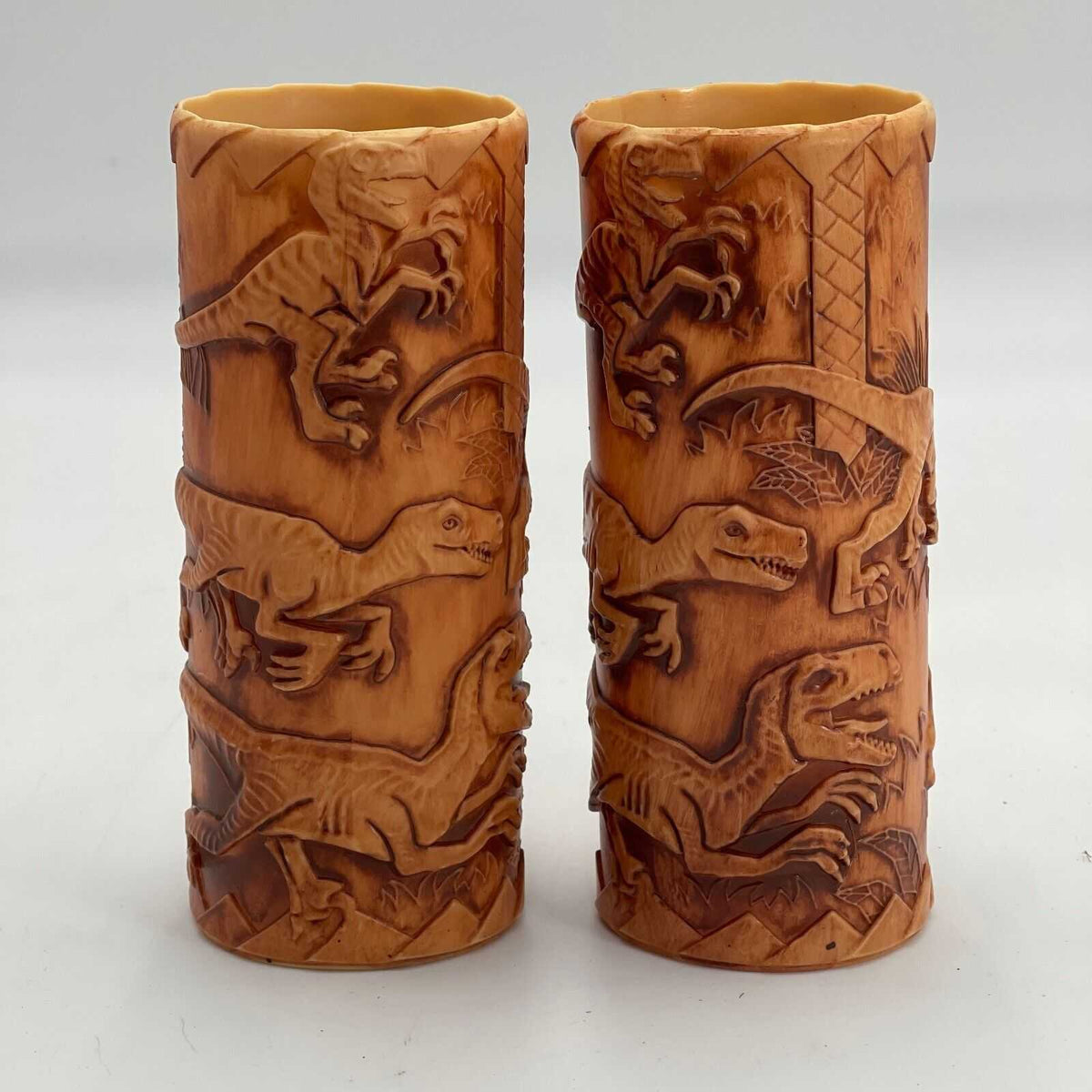 Universal Studios Jurassic Park World Velociraptor Dinosaur Plastic Tiki Cup Set