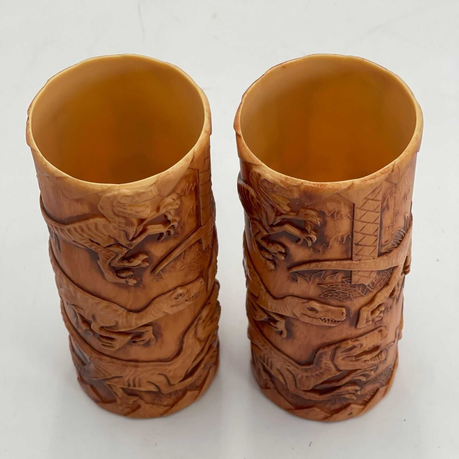 Universal Studios Jurassic Park World Velociraptor Dinosaur Plastic Tiki Cup Set