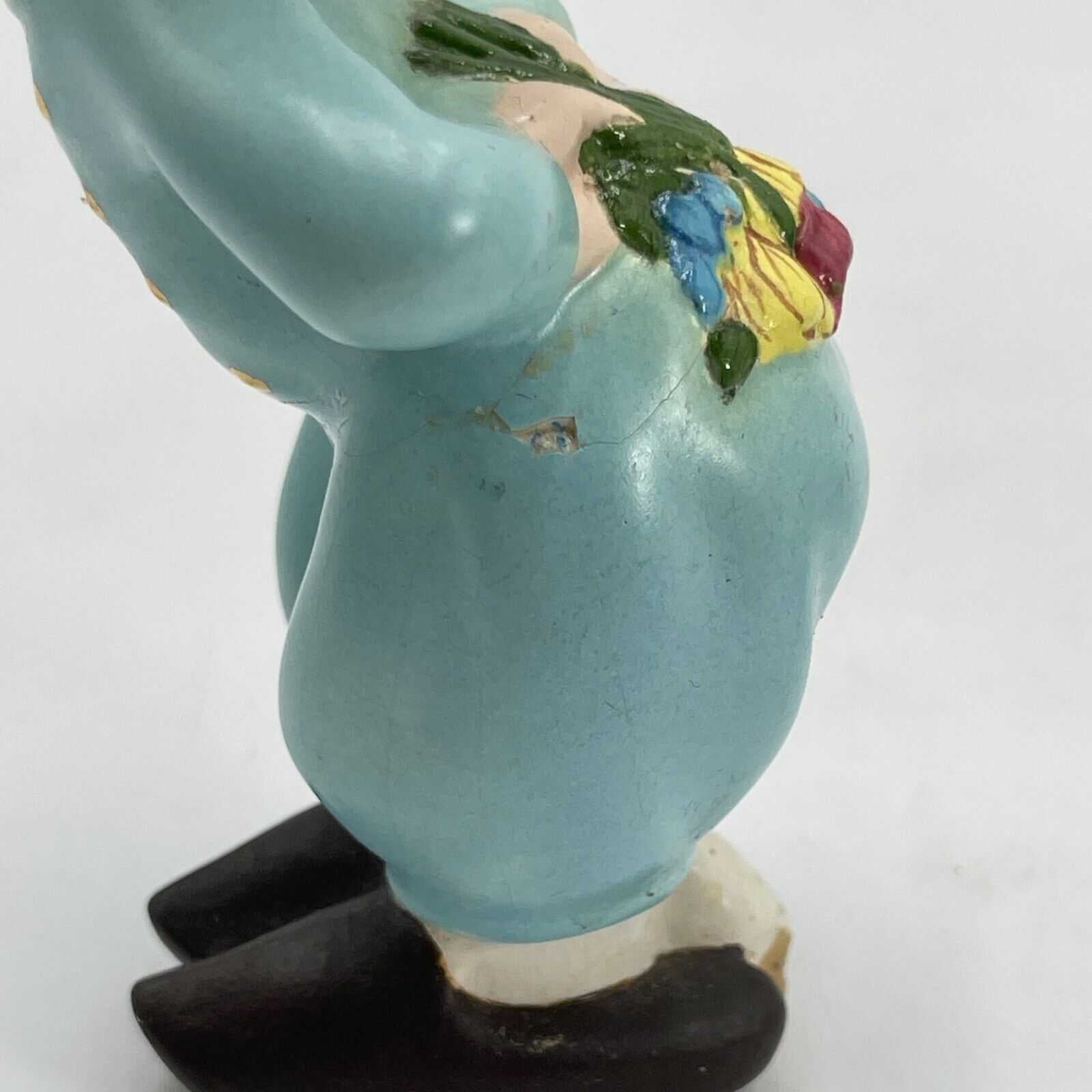 Vintage Charming Porcelain Sculptures Dutch Boy and Girl Kissing Figurines