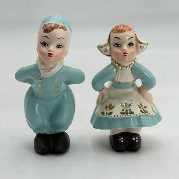 Vintage Charming Porcelain Sculptures Dutch Boy and Girl Kissing Figurines