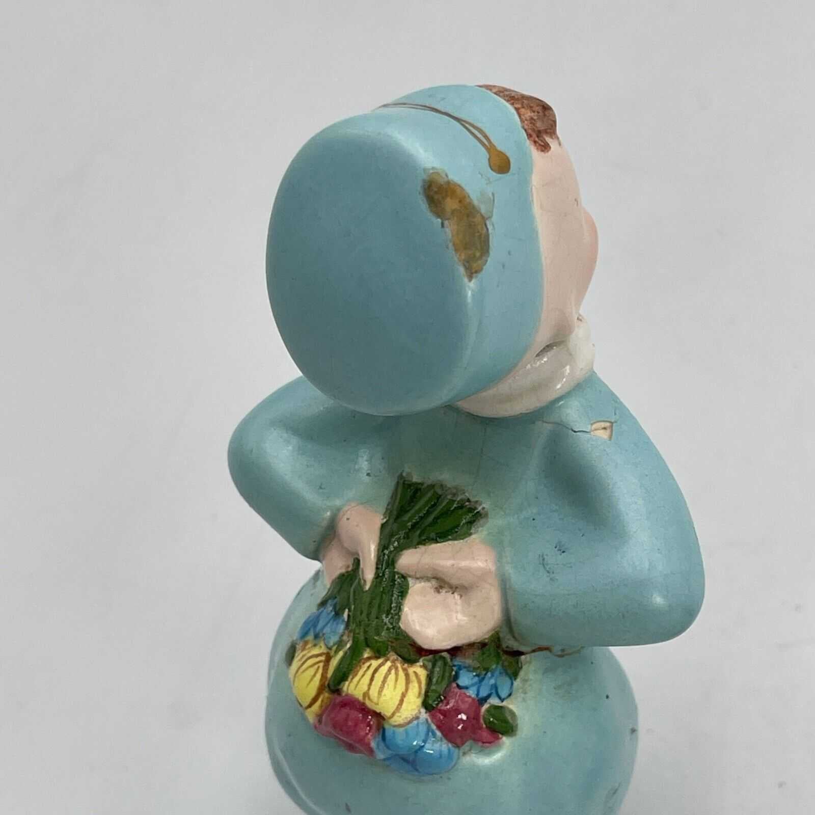 Vintage Charming Porcelain Sculptures Dutch Boy and Girl Kissing Figurines