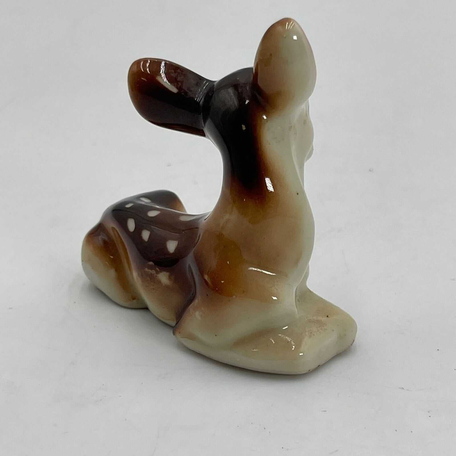 Vintage Deer Fawn Doe Laying Down Ceramic Figurine Made In Japan