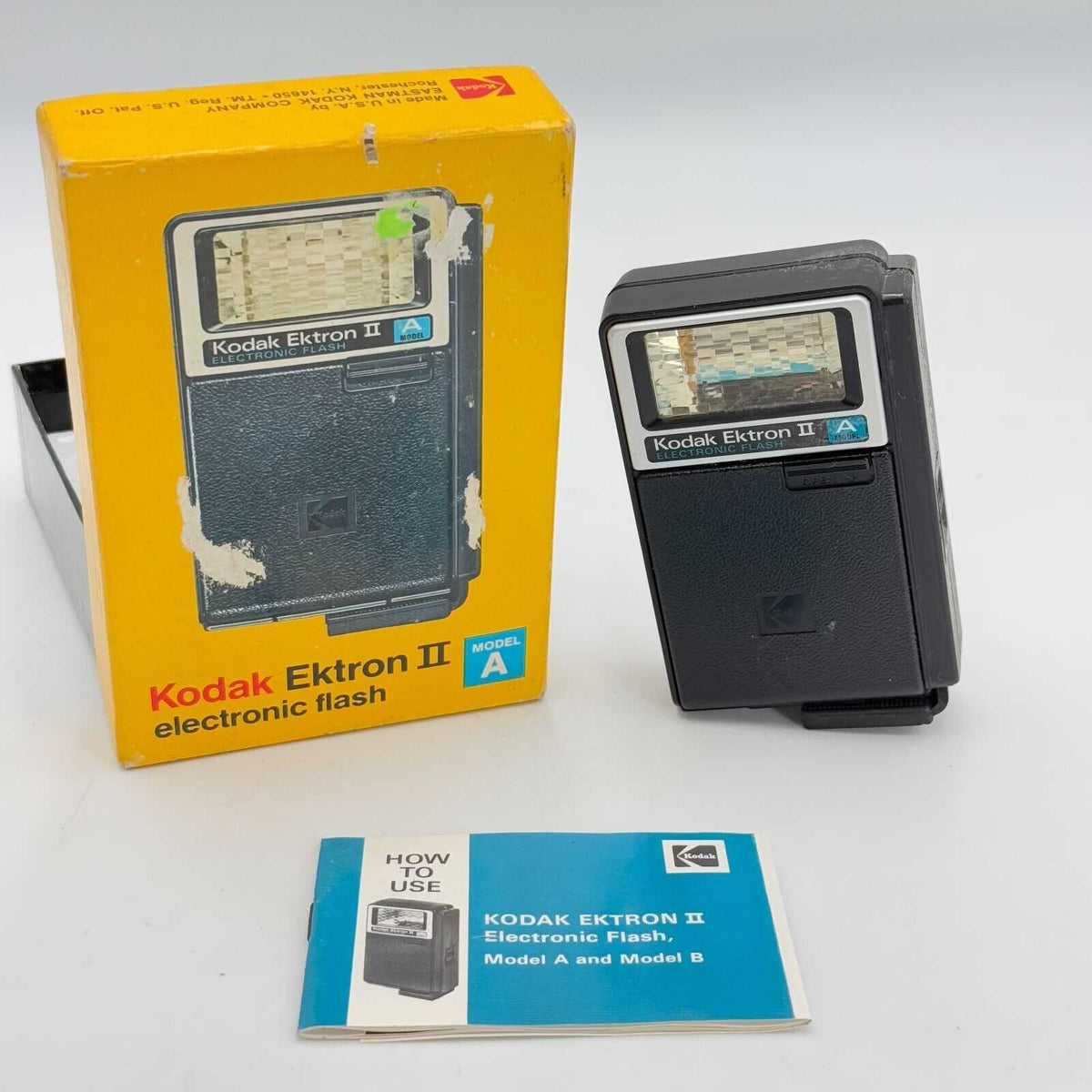 Vintage Kodak Ektron II Model A Electronic Flash - Original Box Manual Untested