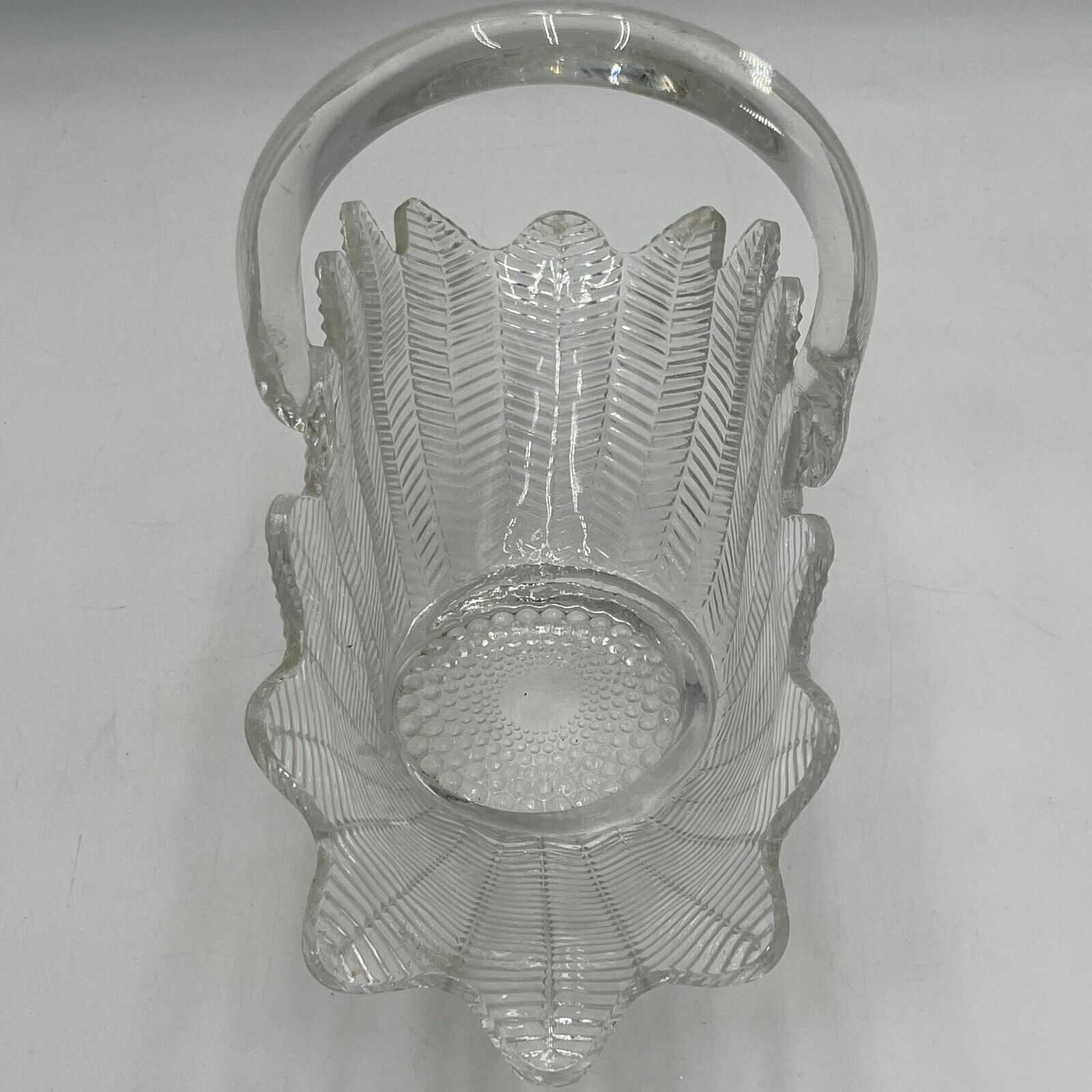 Vintage Large L.E. Smith Glass Clear Feather or Fern Pattern Basket 1940’s/50s