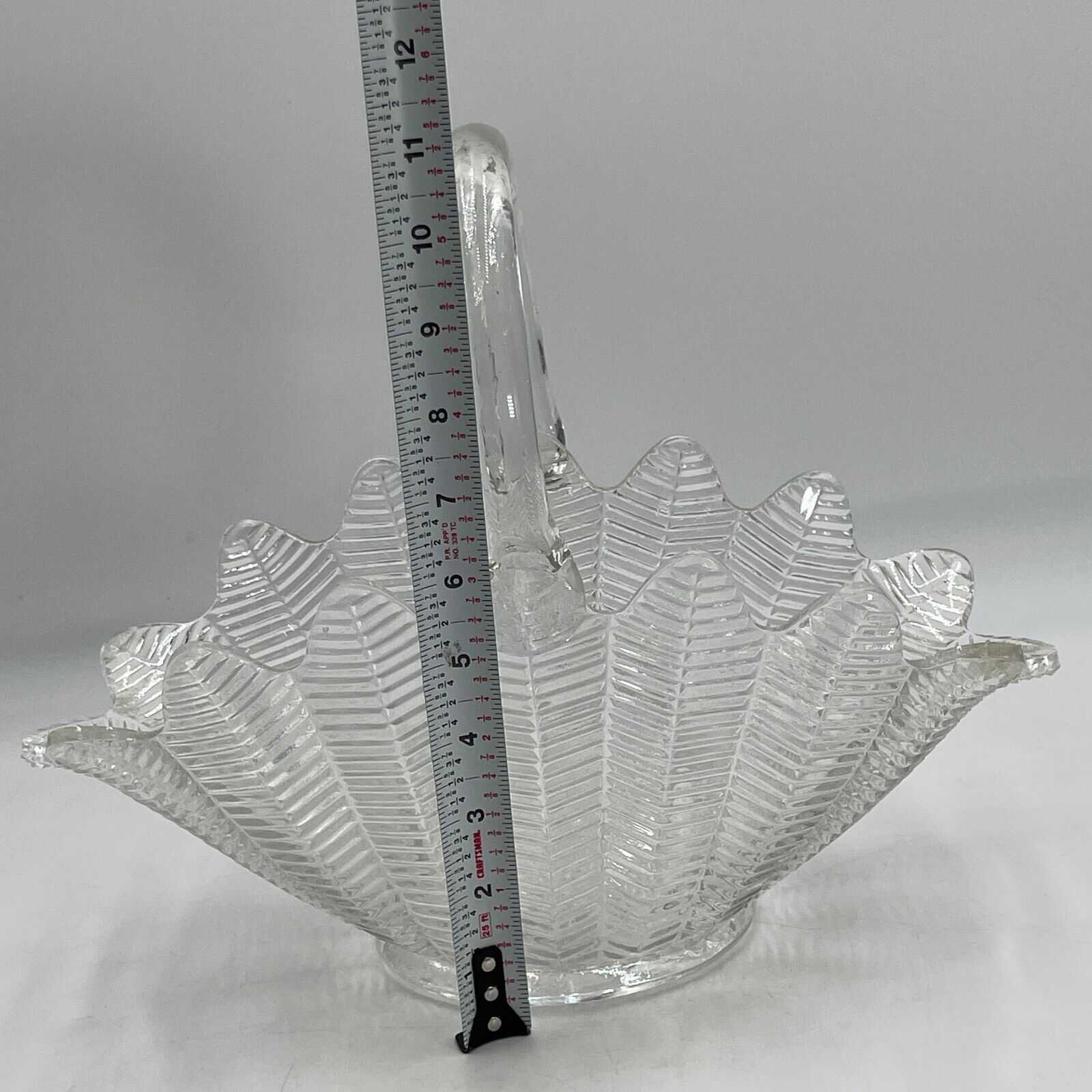 Vintage Large L.E. Smith Glass Clear Feather or Fern Pattern Basket 1940’s/50s